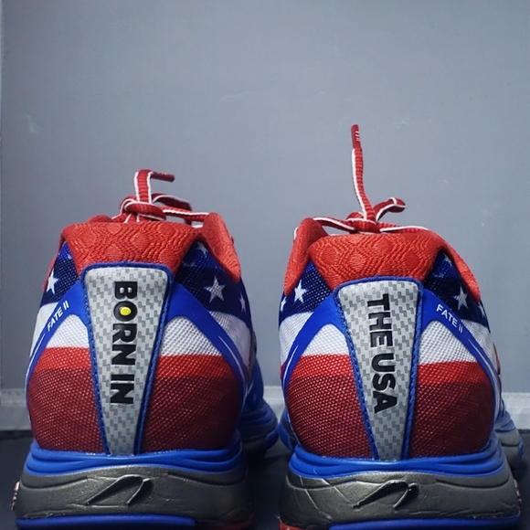 Newton Fate II BORN IN THE USA Men Sz 7.5-Wom. Sz 9 Red White And Blue - Picture 2 of 9